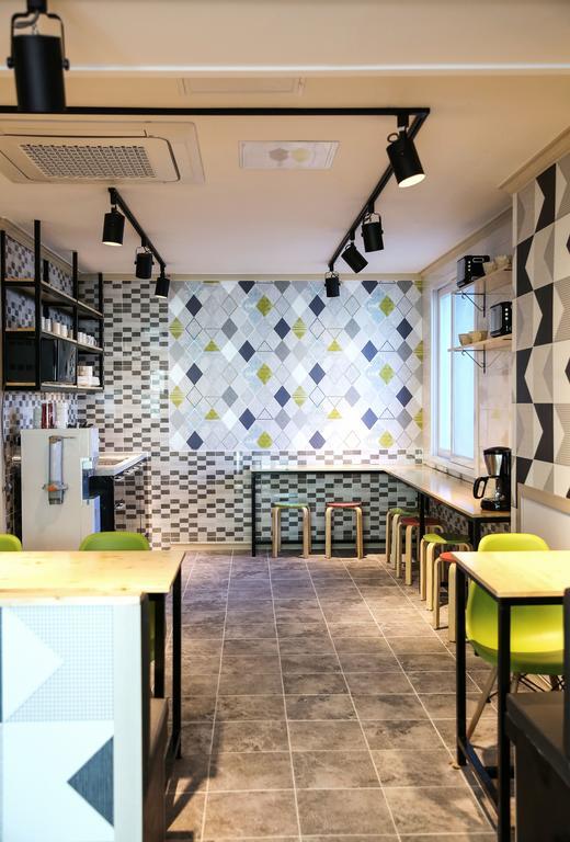Moiri Guesthouse Yeosu Eksteriør bilde