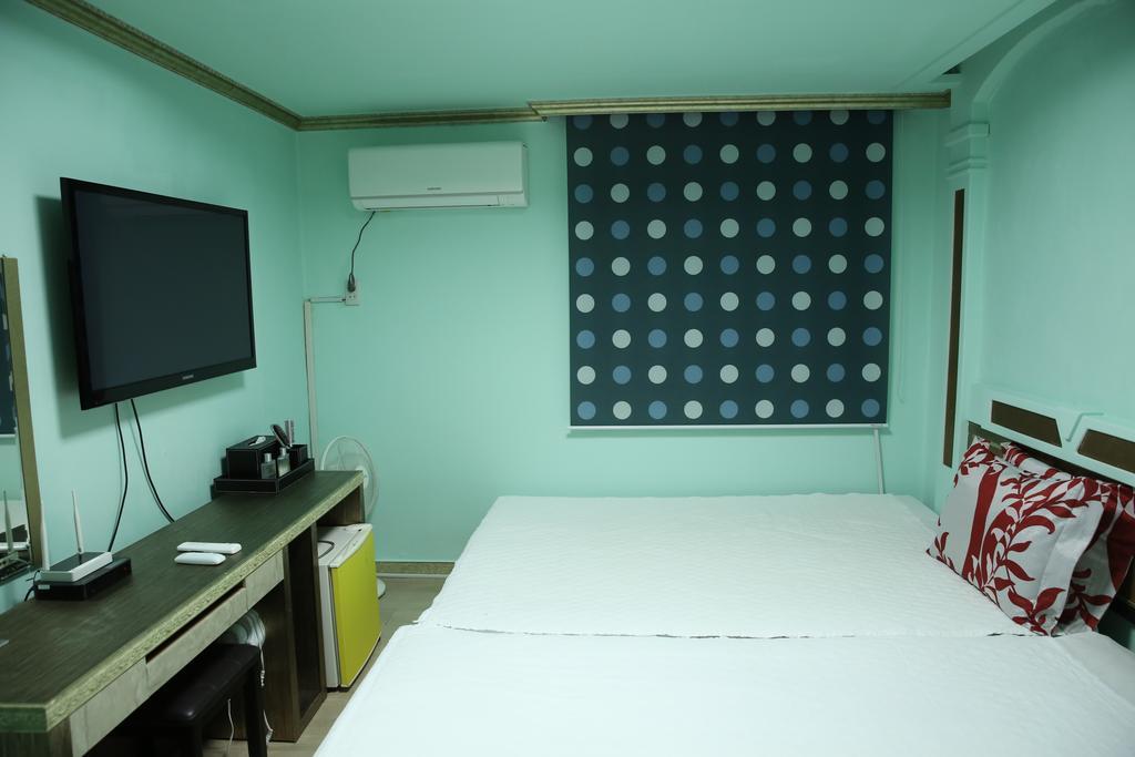 Moiri Guesthouse Yeosu Eksteriør bilde