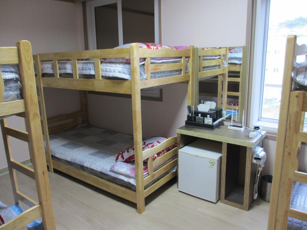 Moiri Guesthouse Yeosu Eksteriør bilde