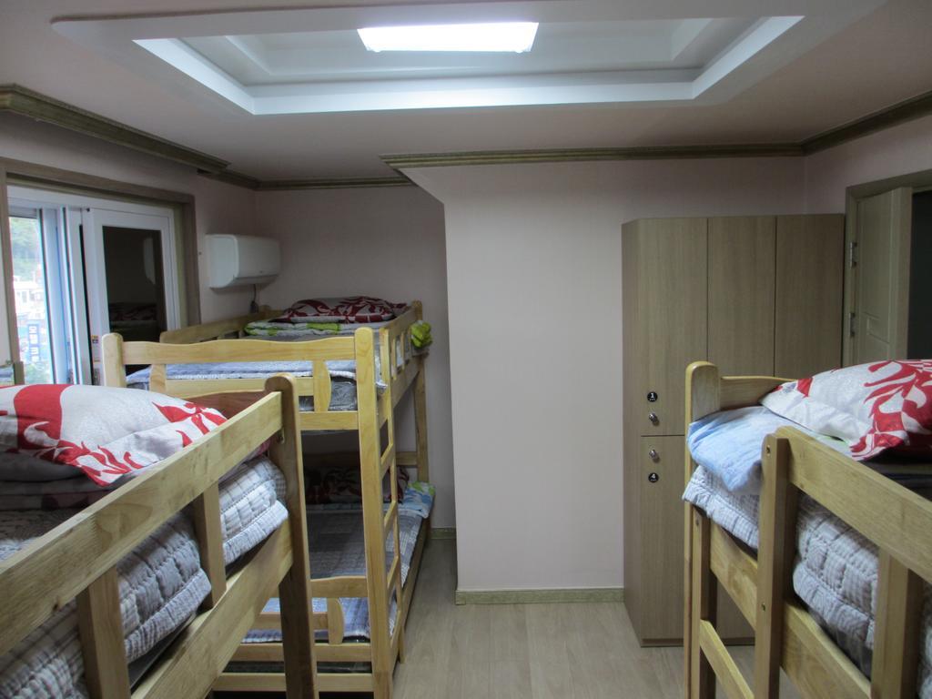 Moiri Guesthouse Yeosu Eksteriør bilde