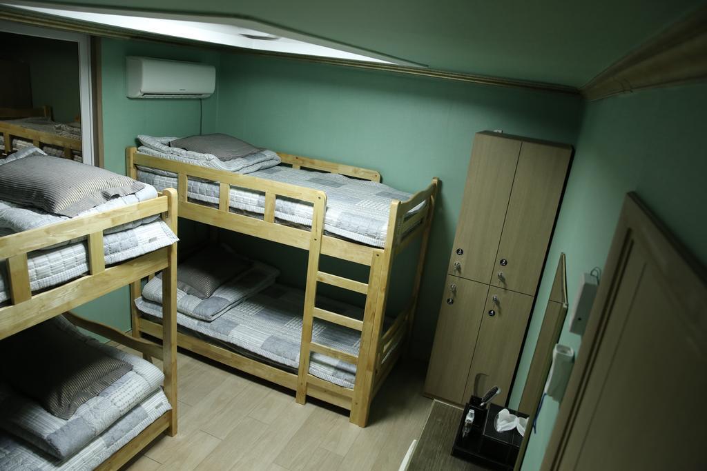 Moiri Guesthouse Yeosu Eksteriør bilde