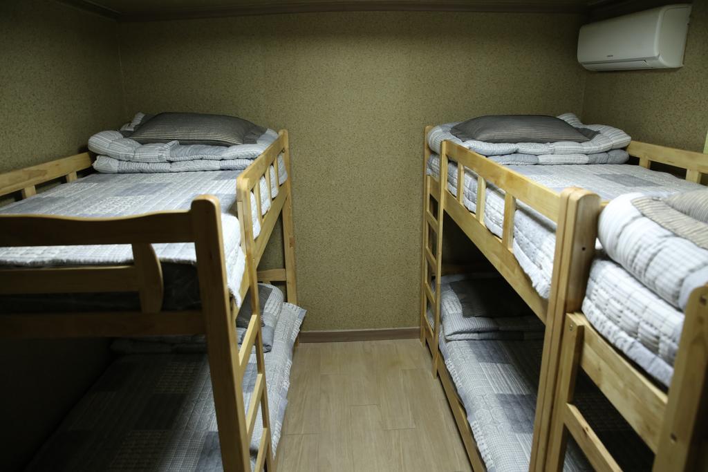 Moiri Guesthouse Yeosu Eksteriør bilde